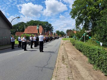 Antreten der Schützenvereine.